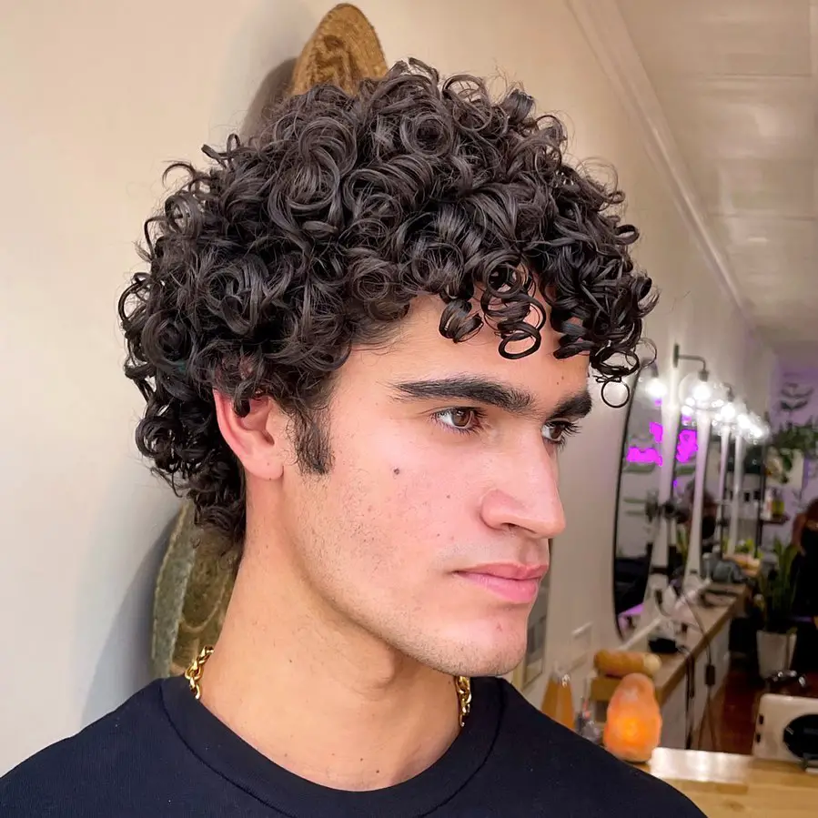 42-best-hairstyles-for-male-teenagers Defined Curls