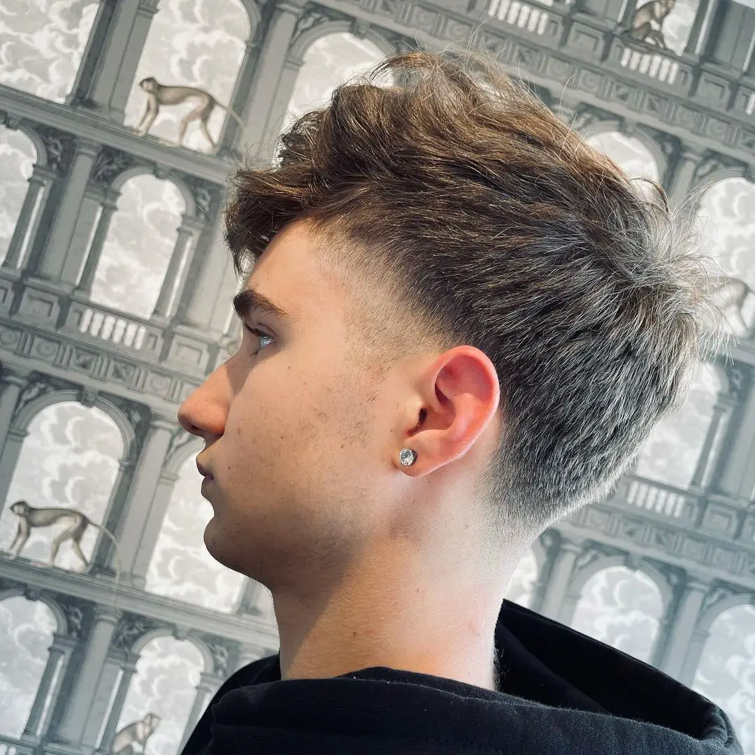 42-best-hairstyles-for-male-teenagers Taper Fade