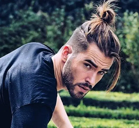 100-best-asian-menand-8217-s-hairstyles-trending-this-year Shaved Sides With Man Bun