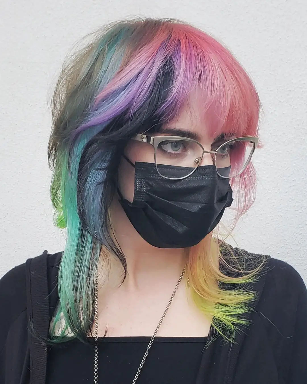 28-bangs-with-glasses-hairstyle-ideas Wolf Cut Rainbow Bangs