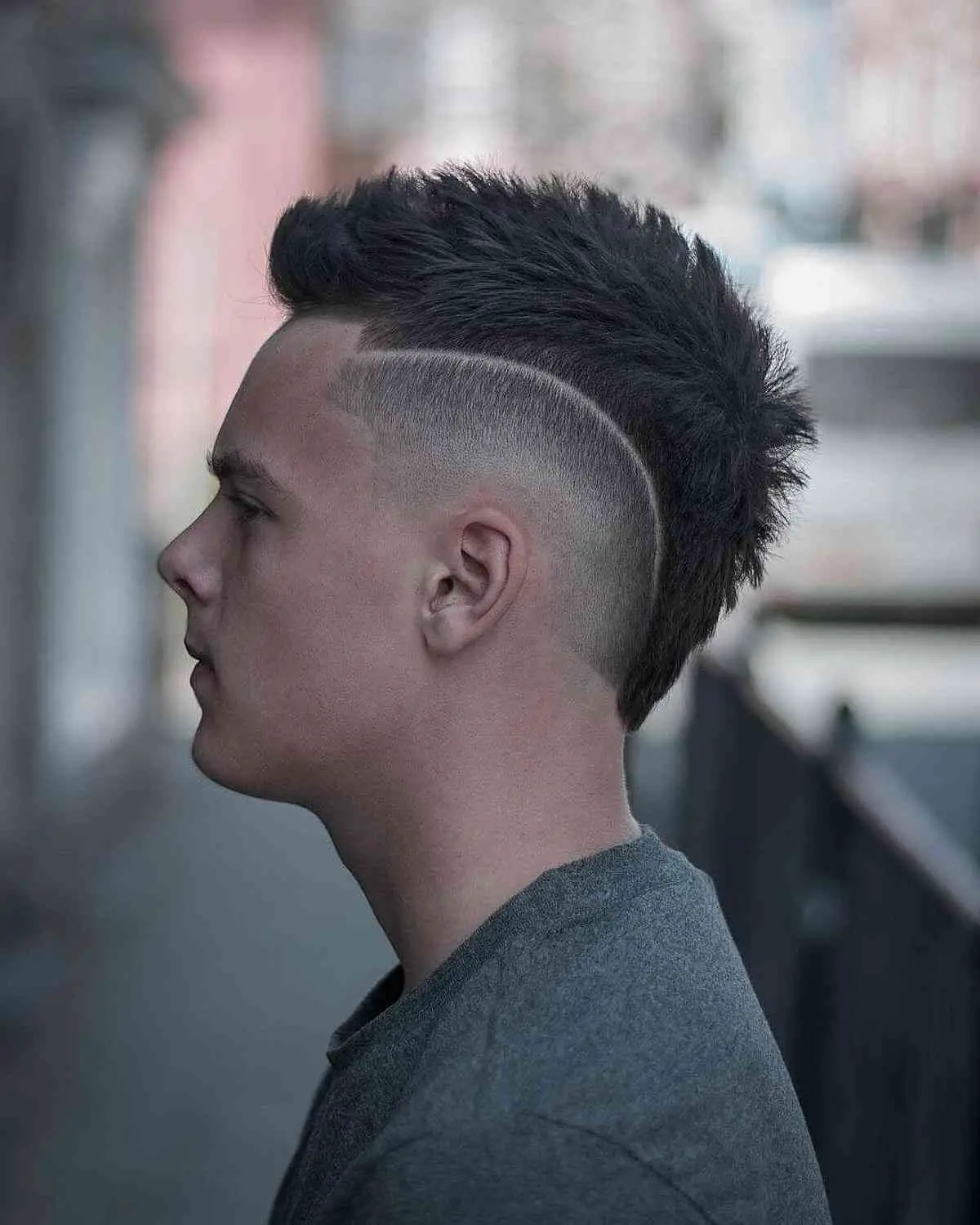 33-best-haircuts-for-men-with-square-faces-trending-this-year Mohawk