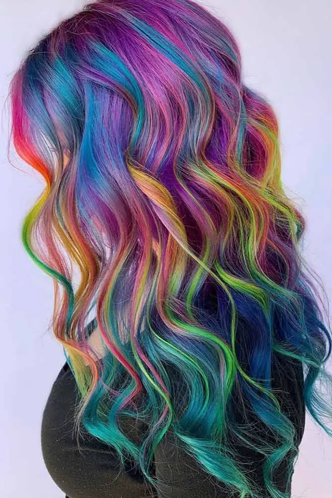 33-unique-split-hair-dye-ideas-trending-color-combinations-to-try-in-2023 Black-Gray & Rainbow Split Hair