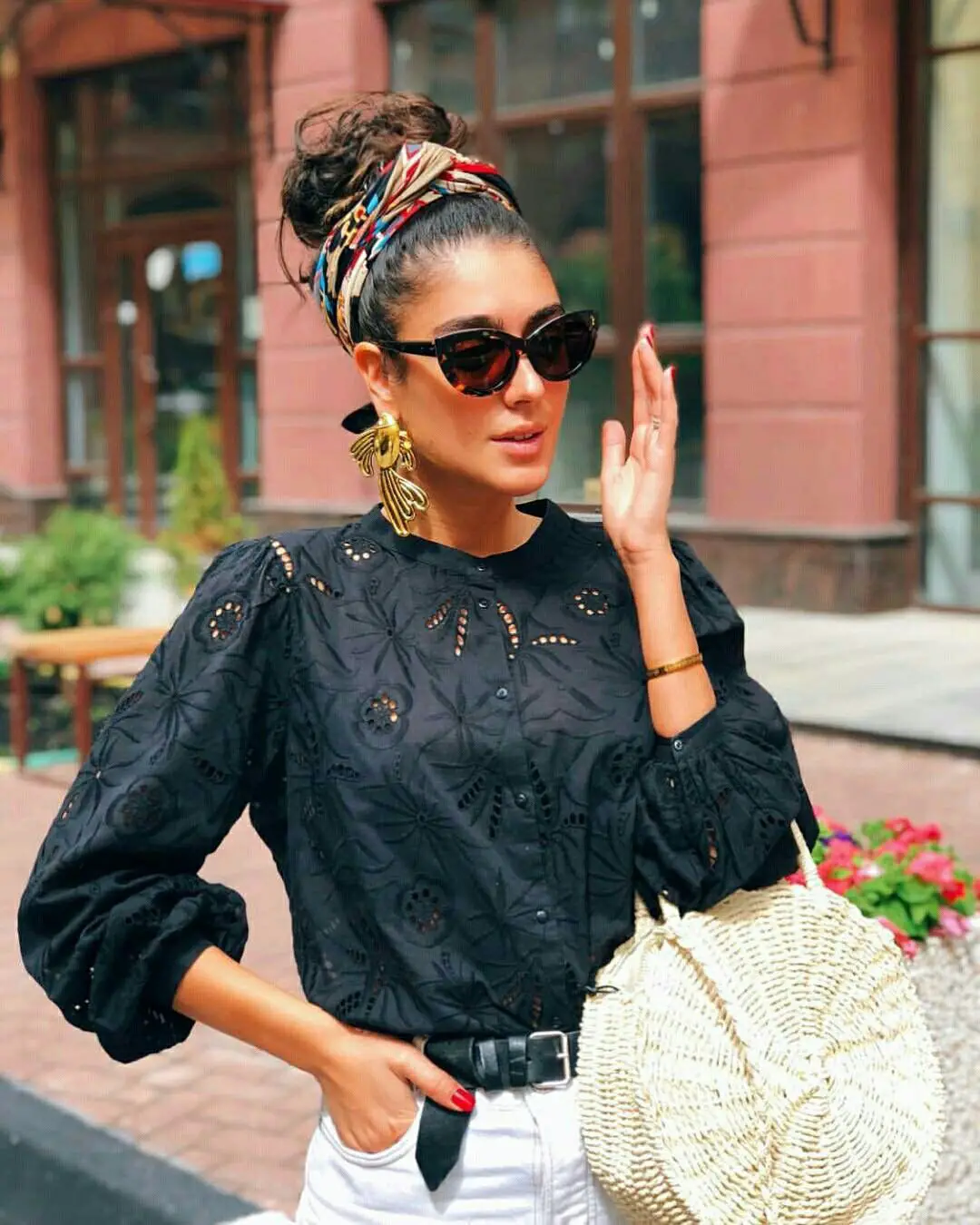 35-beautiful-scarf-in-hair-ideas-trending-styles-to-try Vintage Top Knot And Scarf Tie