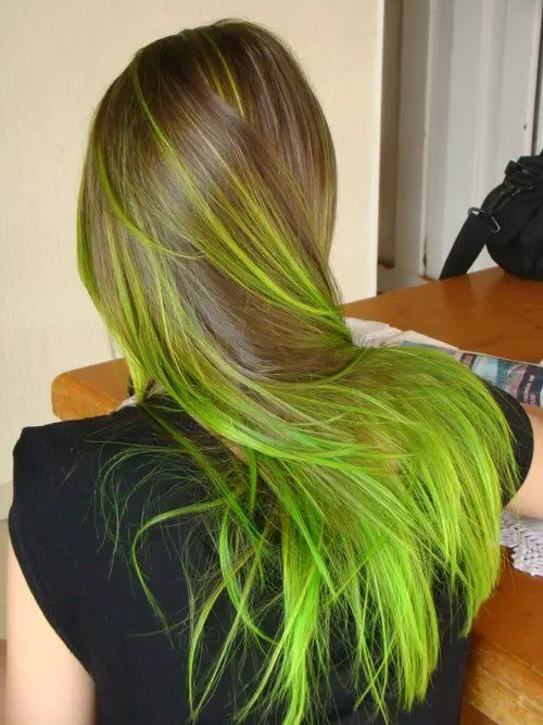 35-best-green-hair-ideas-trending-colors-to-try-in-2023 Lime Green Highlights