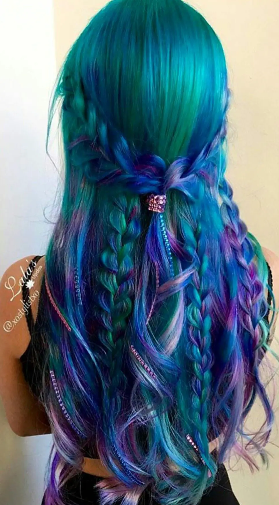 35-best-green-hair-ideas-trending-colors-to-try-in-2023 Mermaid Inspired Green Hair