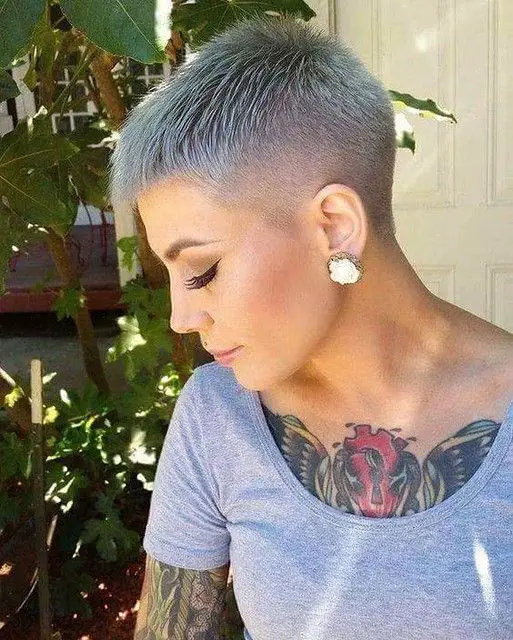 35-best-straight-hair-ideas-trending-hairstyles-to-try Buzzcut