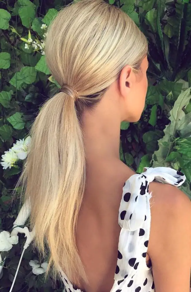 35-best-straight-hair-ideas-trending-hairstyles-to-try Classic Ponytail