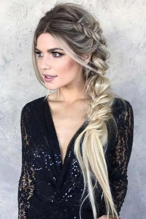 35-best-straight-hair-ideas-trending-hairstyles-to-try Side Braid