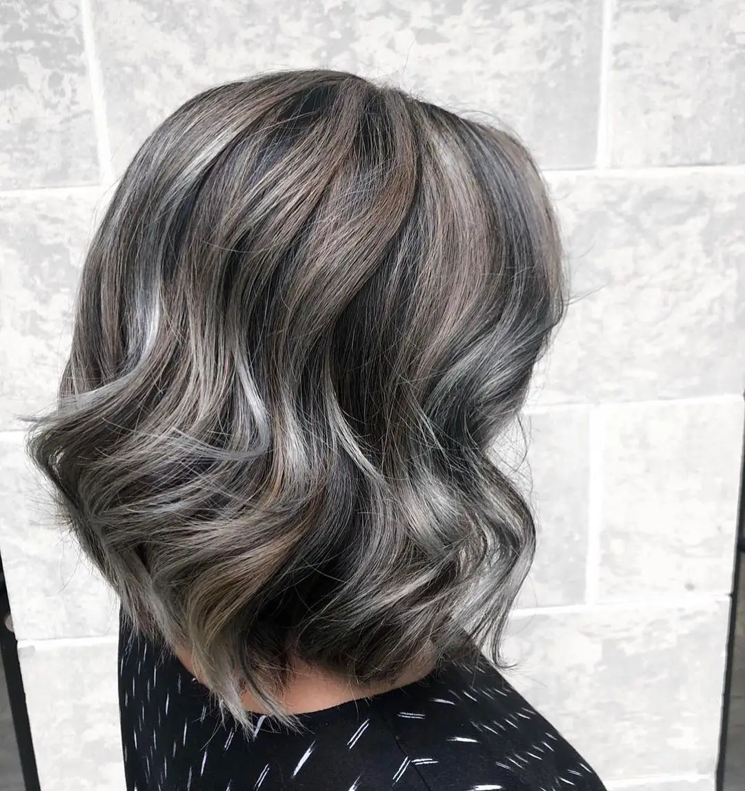 40-best-short-hairstyles-for-women-with-highlights Smokey Balayage