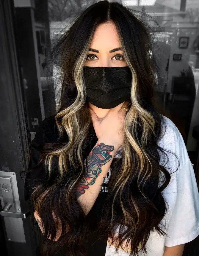 41-black-and-blonde-hair-ideas-highlights-to-rock-in-2023 Black Hair With Front Blonde Highlights