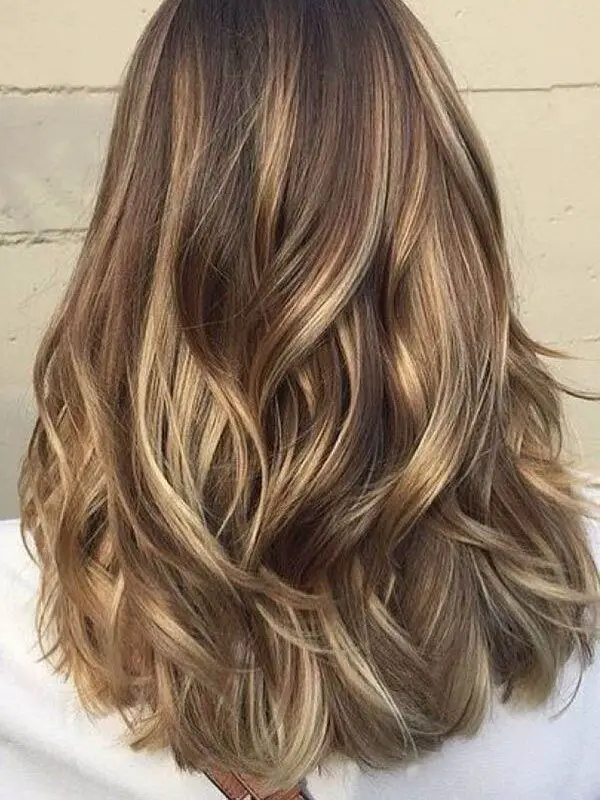41-black-and-blonde-hair-ideas-highlights-to-rock-in-2023 Golden Blonde Balayage On Brunette Hair
