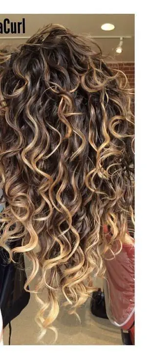 41-black-and-blonde-hair-ideas-highlights-to-rock-in-2023 Voluminous Curly Blonde Highlights
