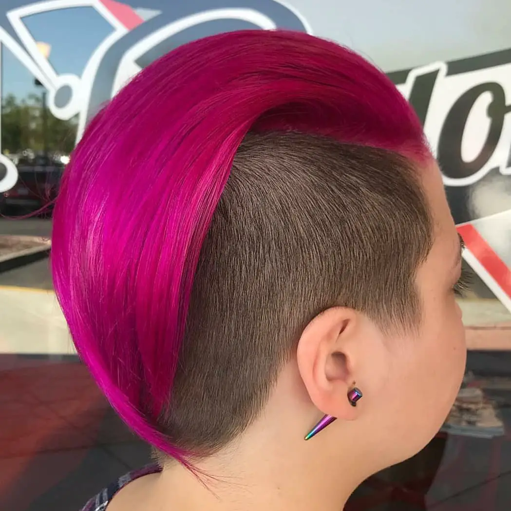 43-best-hairstyles-for-pink-hair Bright Pink Fauxhawk