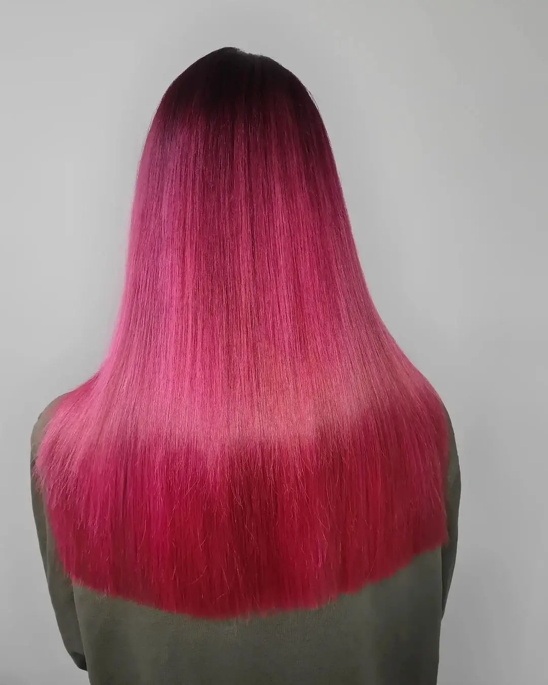 43-best-hairstyles-for-pink-hair Sleek Fuchsia