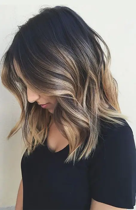45-sexy-black-hair-ideas-trending-colors-to-try-in-2023 Blonde Highlights On Short Hair