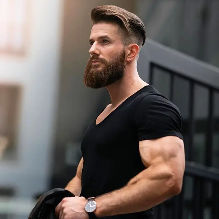 50-best-hairstyles-for-big-men Undercut and Beard