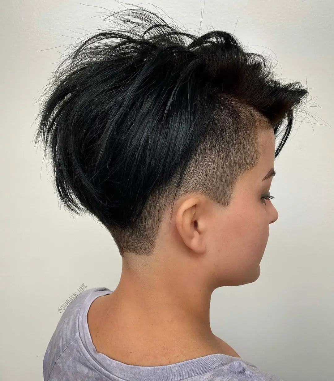 50-coolest-shaved-haircuts-for-women-short-back-and-038-sides Pixie Bob with Undercut