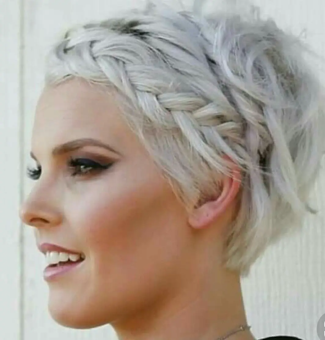 51-homecoming-prom-hairstyles-for-girls-with-short-hair Pixie Braid