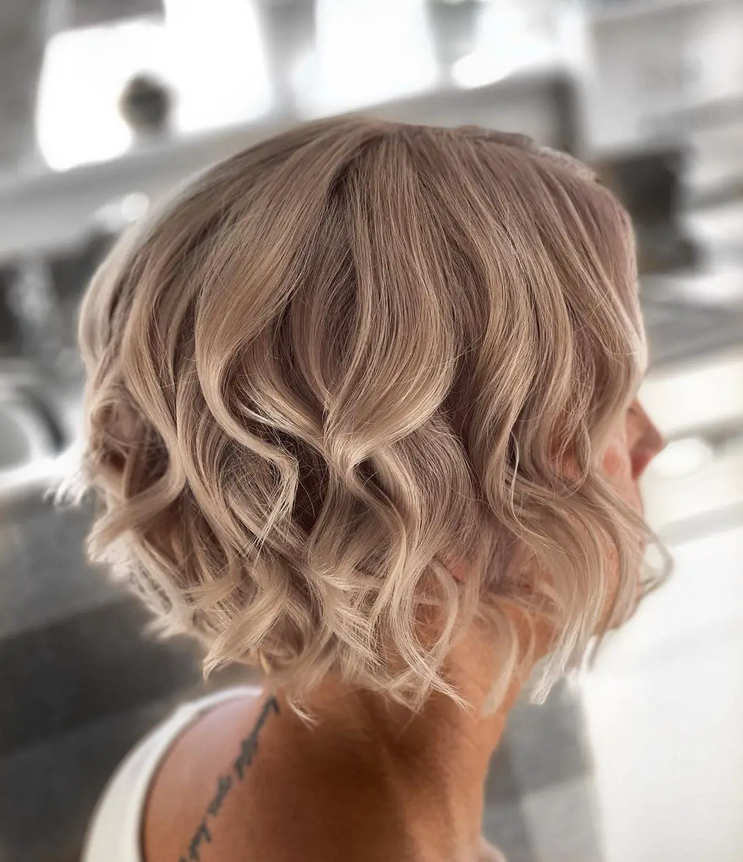 51-homecoming-prom-hairstyles-for-girls-with-short-hair Short Curly Bob
