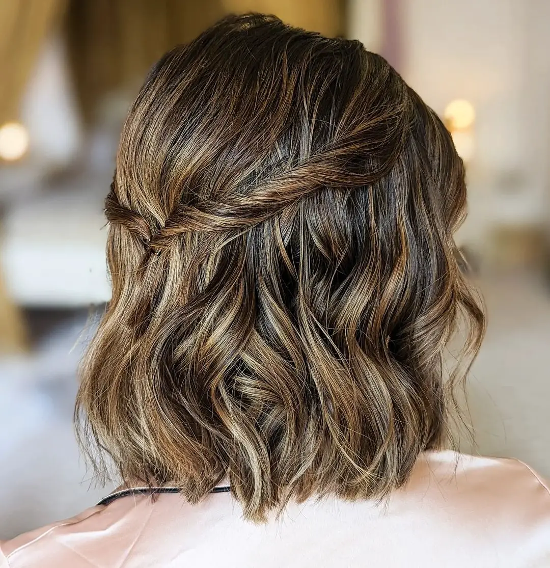 51-homecoming-prom-hairstyles-for-girls-with-short-hair Simplicity