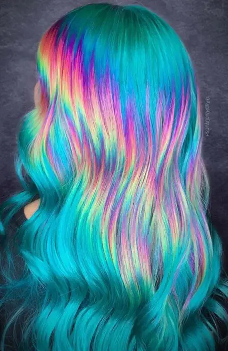 63-unique-blue-hair-ideas-light-and-038-dark-colors-to-try-in-2023 Holographic Blue Highlights