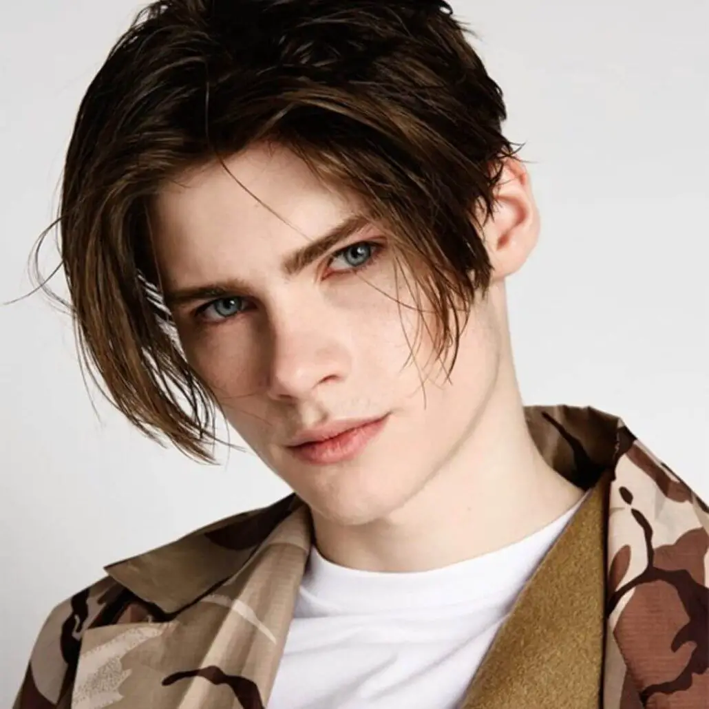 100-best-haircuts-for-men-trending-this-year E-Boy Cut