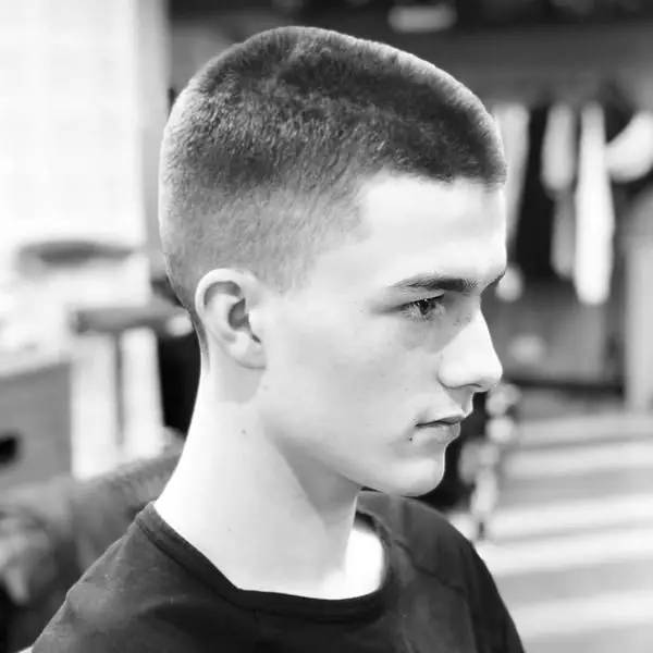 100-best-haircuts-for-men-trending-this-year Short And Fluffy
