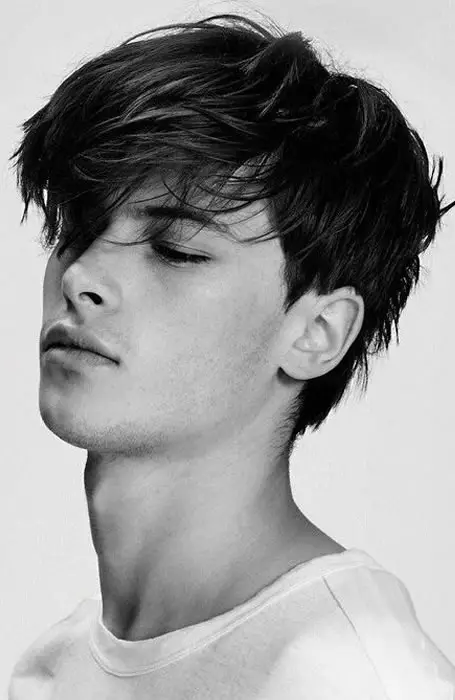 100-best-haircuts-for-men-trending-this-year Swooped Fringe