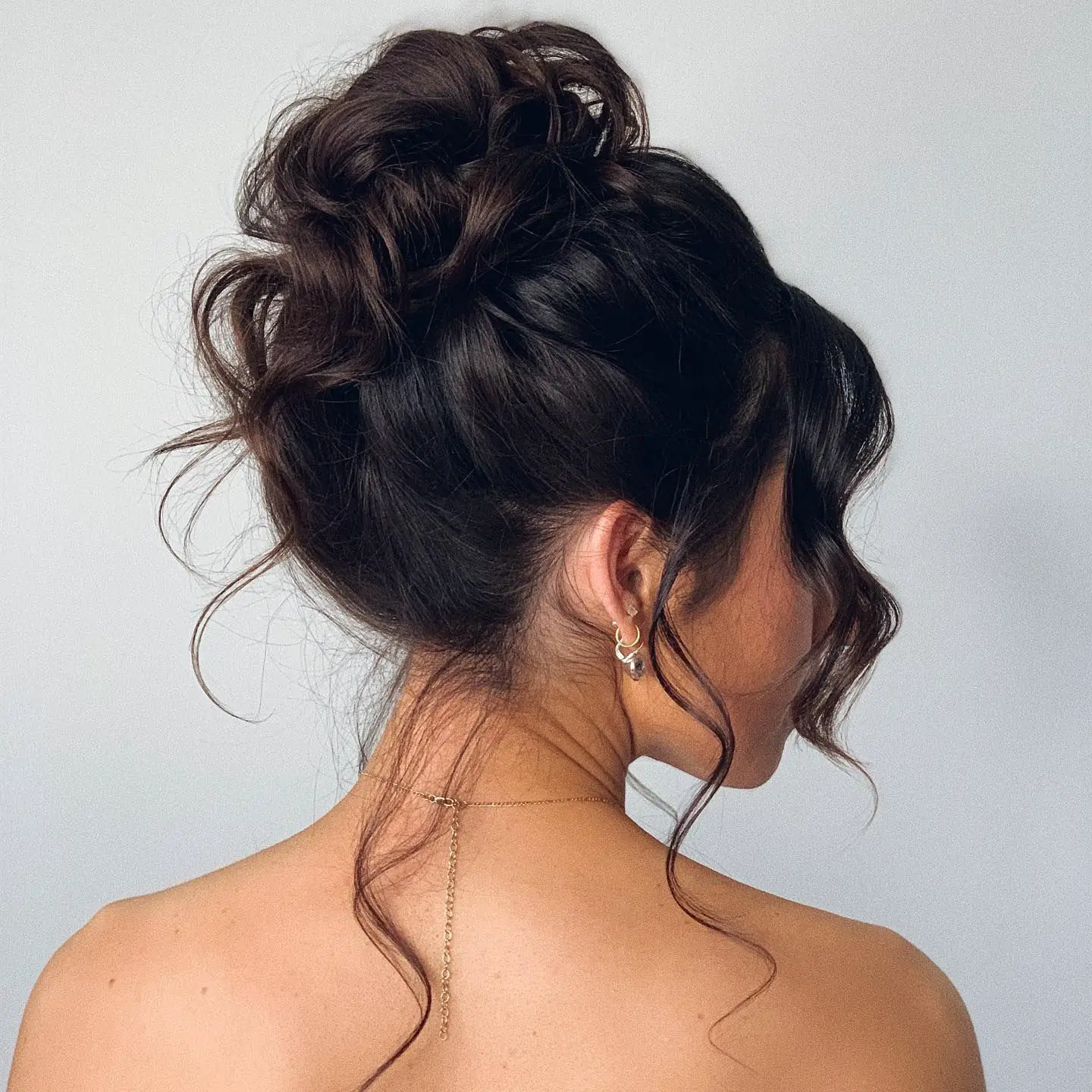 100-best-haircuts-for-women-trending-hairstyles-in-2023 High Bun