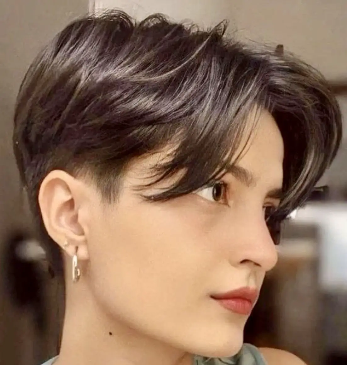 100-best-haircuts-for-women-trending-hairstyles-in-2023 Two Block Haircut
