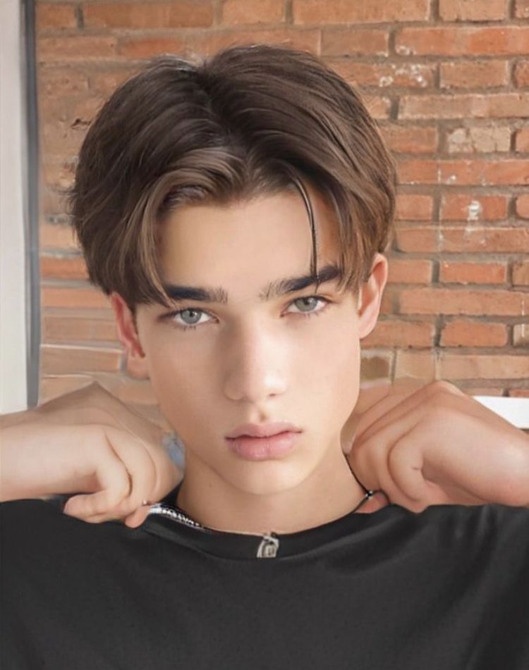 100-best-teenage-boys-haircuts-trending-this-year Middle Part