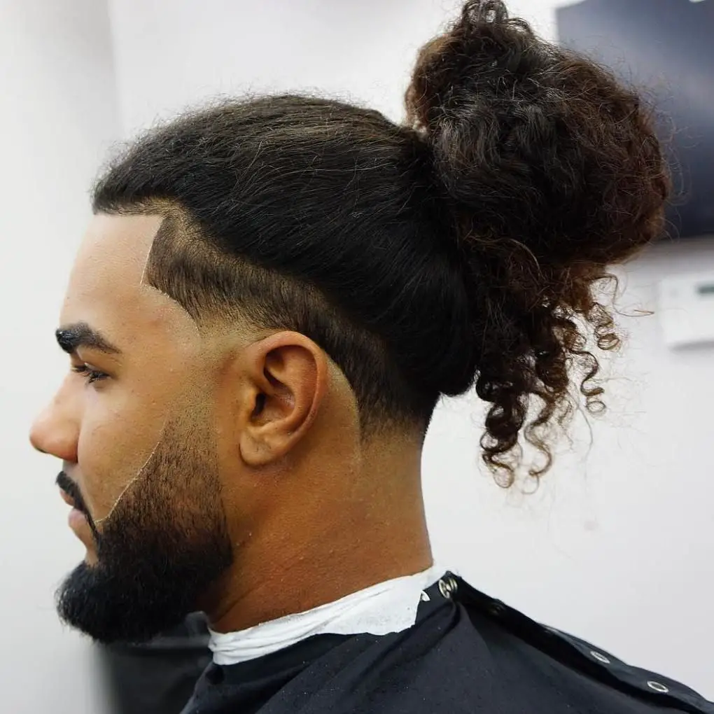 50-best-man-bun-hairstyles-trending-this-year Edge Up Hairline