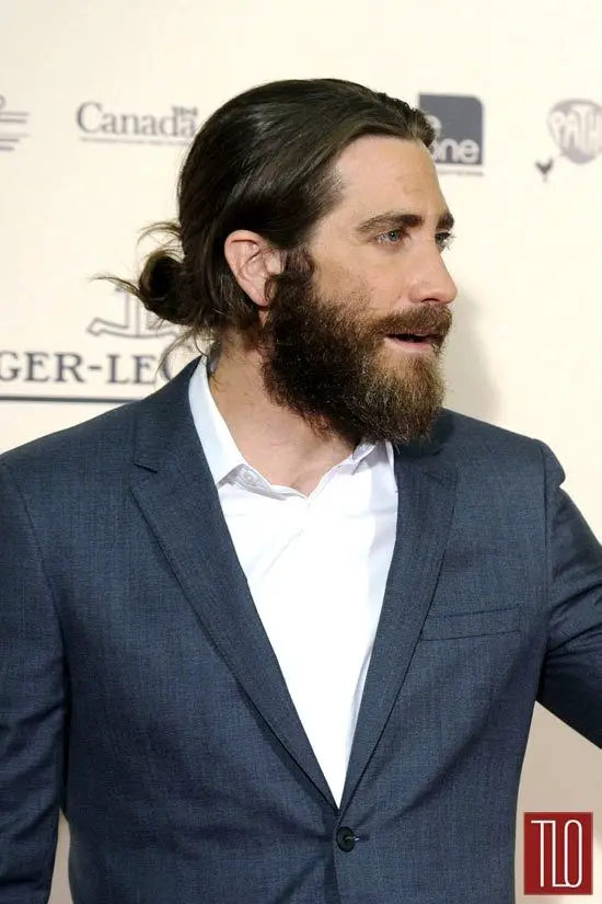 50-best-man-bun-hairstyles-trending-this-year Jake Gyllenhaal Man Bun