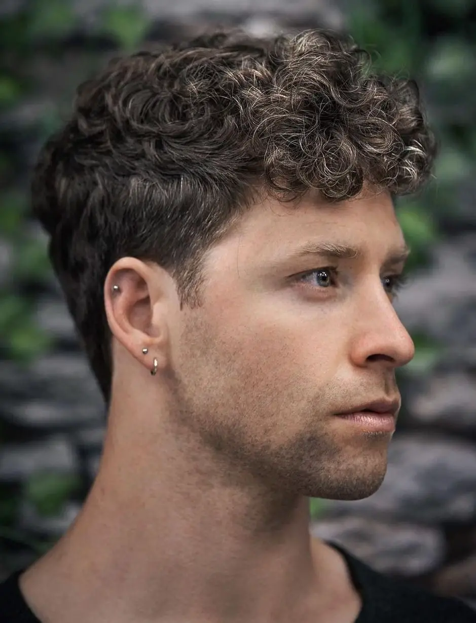 50-best-widows-peak-hairstyles-for-men-trending-this-year Curly Top
