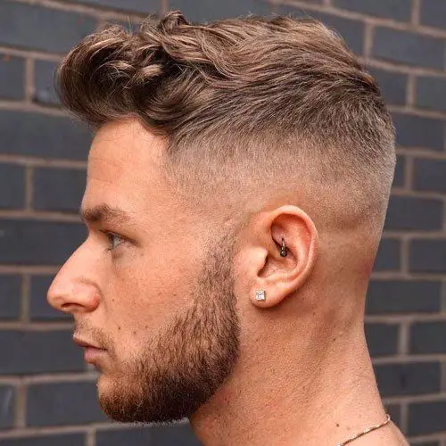 50-hairstyles-for-men-with-wavy-hair-trending-this-year Wavy Pompadour