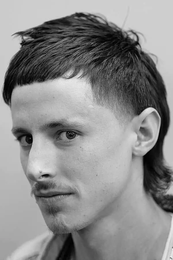 75-modern-mullet-haircut-ideas-for-men-trending-this-year Blunt Fringe