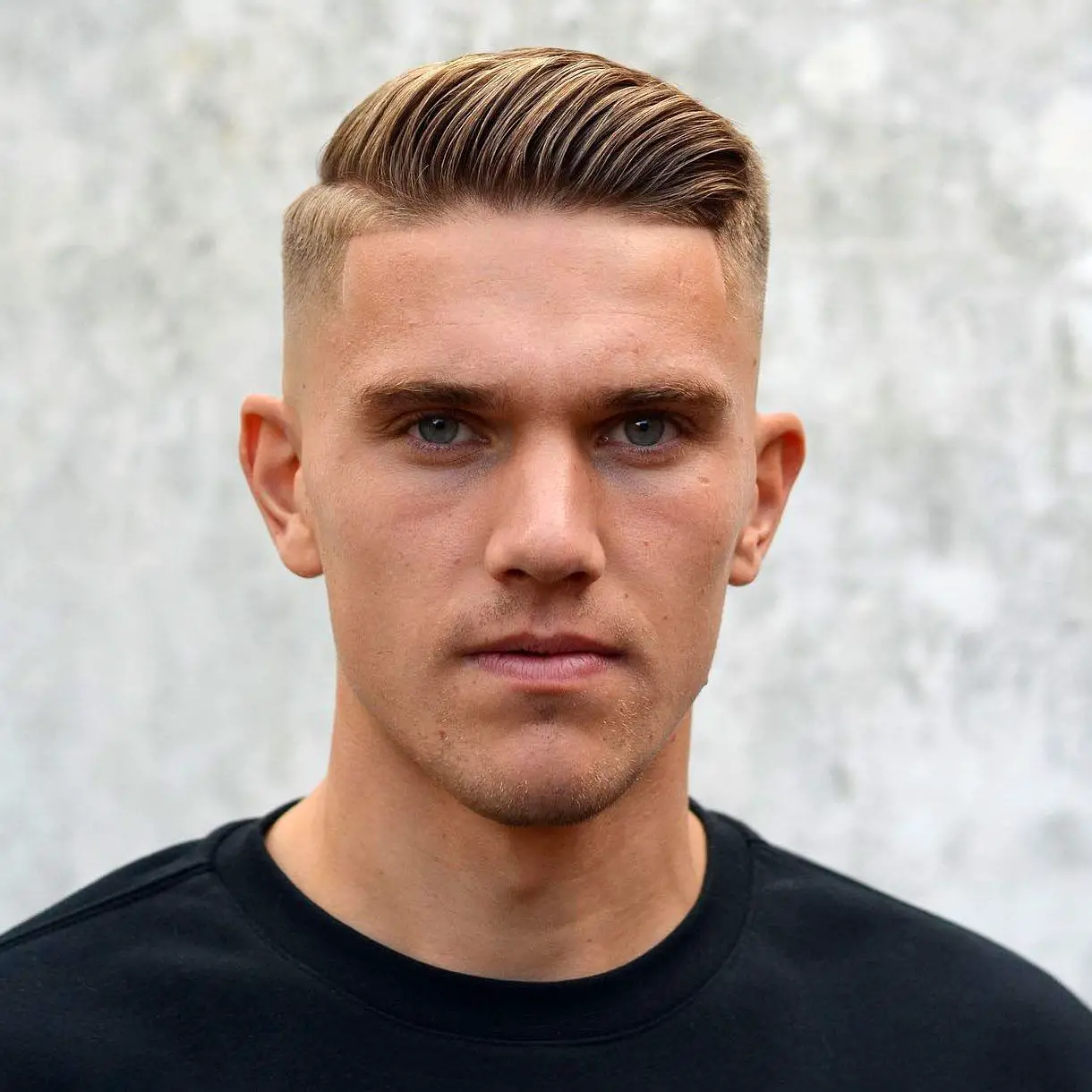 75-volumizing-hairstyle-ideas-for-men-with-thin-hair Combover With Fade